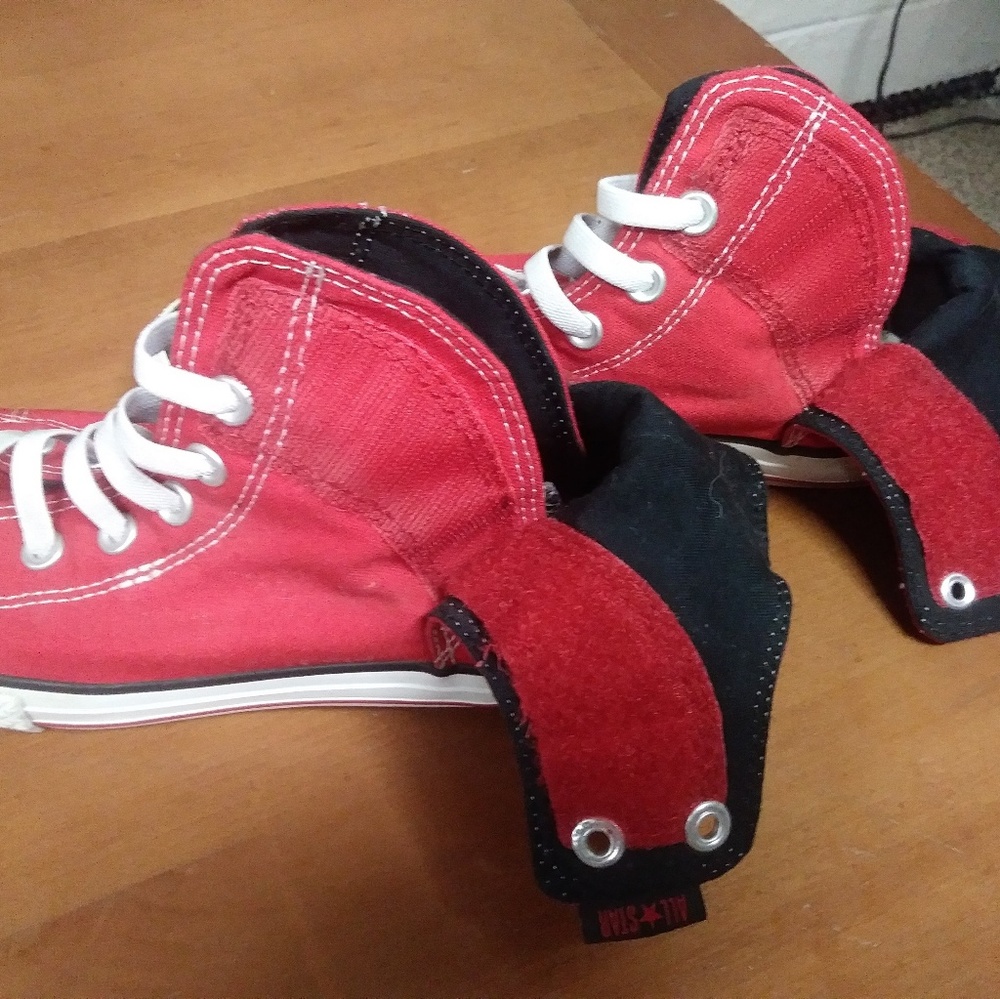 Converse shoes - Picture 2 of 4